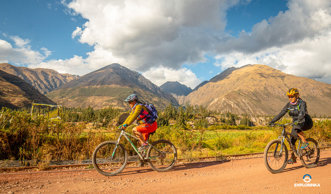 Bicicleta En El Valle Sagrado De Los Incas