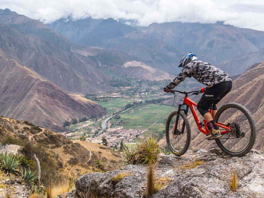 Enduro bike tour in the Sacred Valley