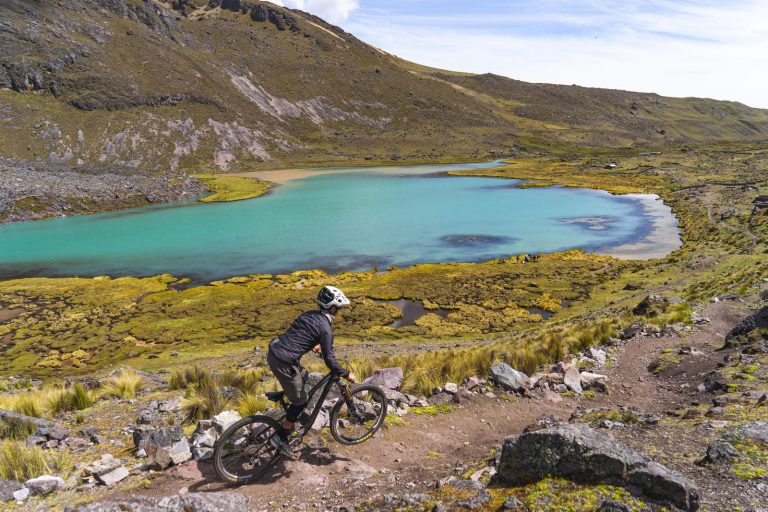 Ausangate Tour En Bicicleta Peru