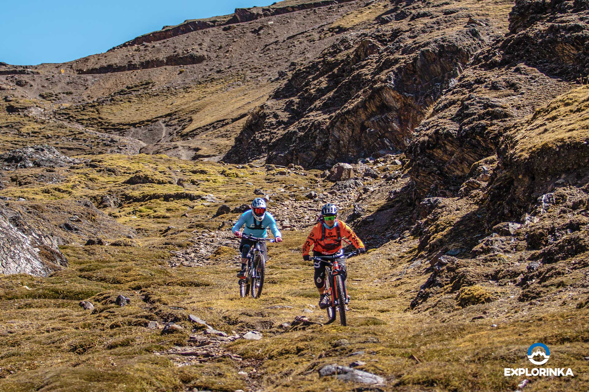 Bajada de lares - Consejos de seguridad para ciclismo de montaña en Perú