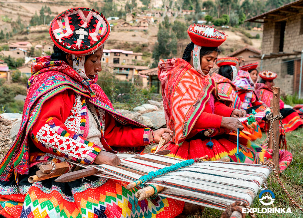 Tejedoras del valle - Collaboration with local communities